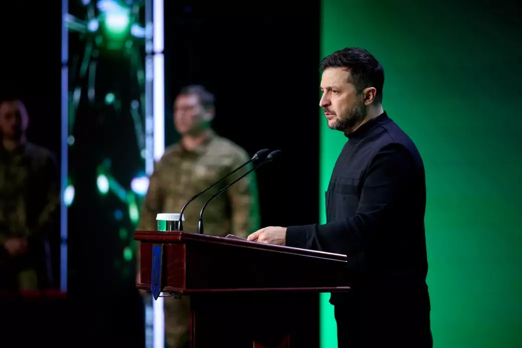 Президент України виступає на церемонії вручення нагород військовим підрозділів безпілотних систем