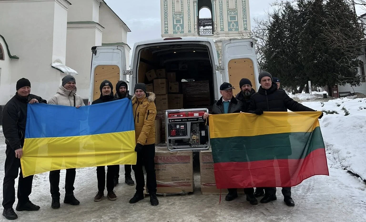 «Зігрій Україну!»: литовська ініціатива передала генератори й калорифери закладам культури – що відомо