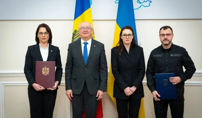 Україна та Молдова відкривають новий міжнародний пункт пропуску: підписано Протокол і закладено фінансування – що зміниться на кордоні?