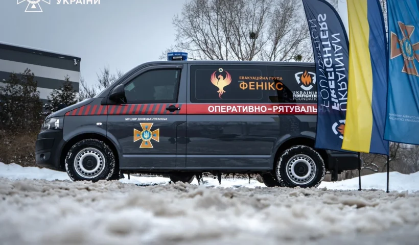Броньований Volkswagen Transporter для МРЦ «Донецьк – Луганськ»: хто передав авто ДСНС і як воно допоможе на фронті?